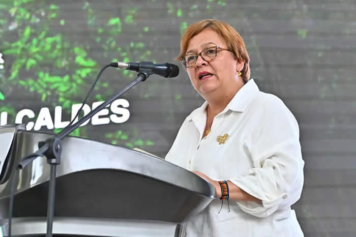 Florencia inició la Cumbre nacional de alcaldes y alcaldesas